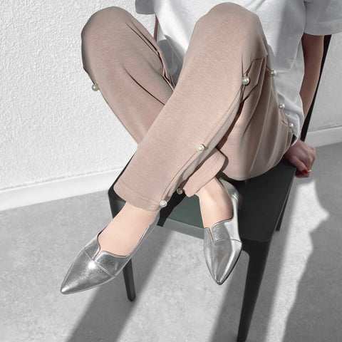 ラストワン2025SSBI:ポインテッドトゥ フラット 切替ドレスシューズ(154)シルバー/mamian(マミアン)