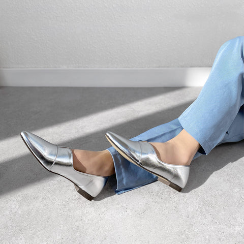 ラストワン2025SSBI:ポインテッドトゥ フラット 切替ドレスシューズ(154)シルバー/mamian(マミアン)