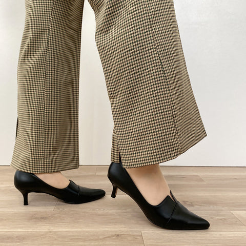 2025AWBI:ポインテッドトゥ 切替 パンプス(5154)ブラック/mamian(マミアン)