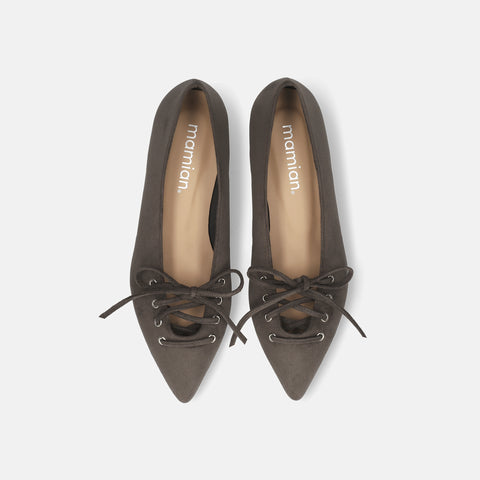 2025AW:レースアップデザイン フラットシューズ(m17060)チャコールS/mamian(マミアン)