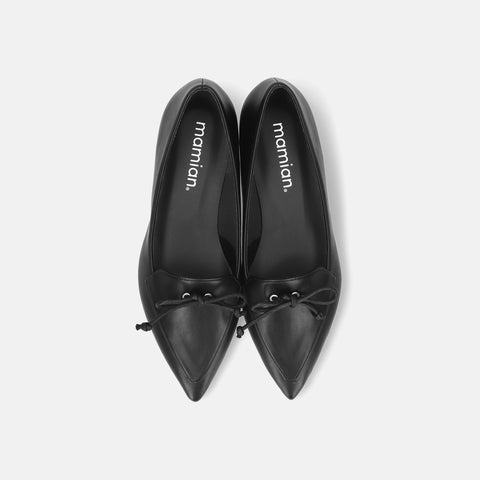 2025AW:紐リボン フラット ローファー(m17061)ブラック/mamian(マミアン)