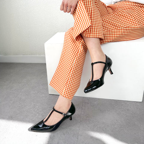 2025AW:Tストラップ パンプス 5cmヒール(m55201)ブラックE/mamian(マミアン)