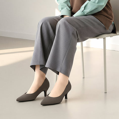 予約:2025AW:ポインテッドトゥ スエードパンプス(m55225)トープグレージュS/mamian(マミアン)