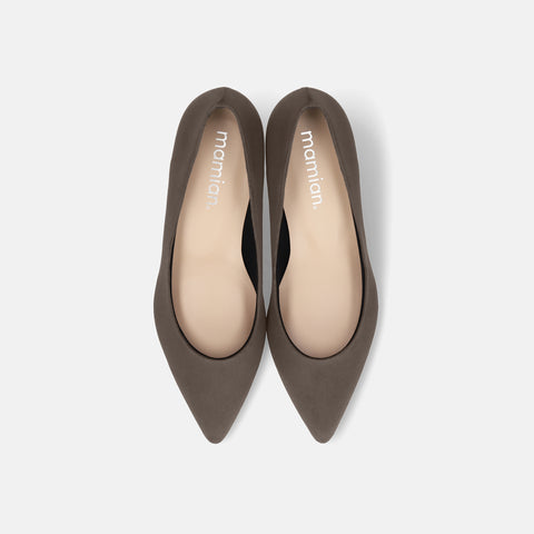 予約:2025AW:ポインテッドトゥ スエードパンプス(m55225)トープグレージュS/mamian(マミアン)