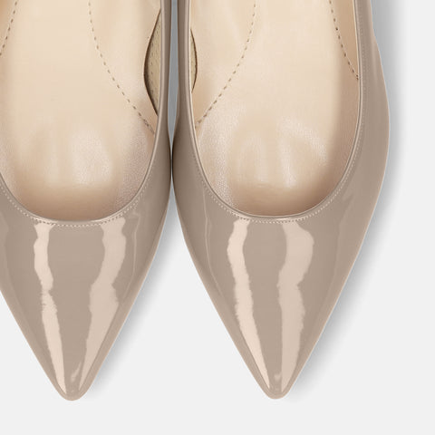 予約：2026SS：iCoN COLORS：ポインテッドトゥ フラットシューズ（C20143）グレージュE