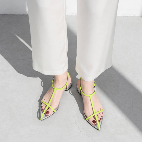 15%OFF: 2024SS: T-Strap Pointed Flat Sandals (m17001) Lime